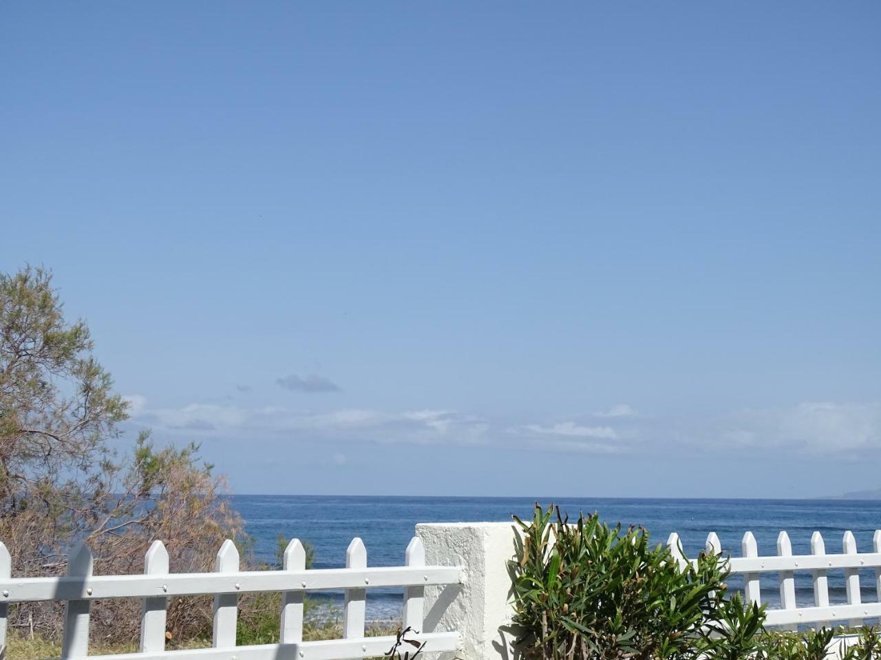 Nama Beach House Монолитос Экстерьер фото