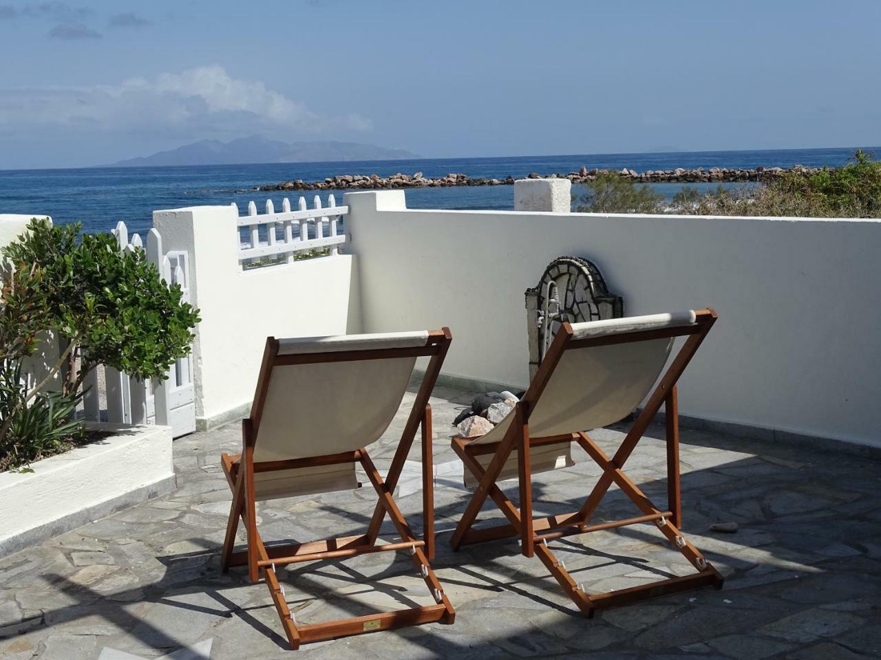 Nama Beach House Монолитос Экстерьер фото