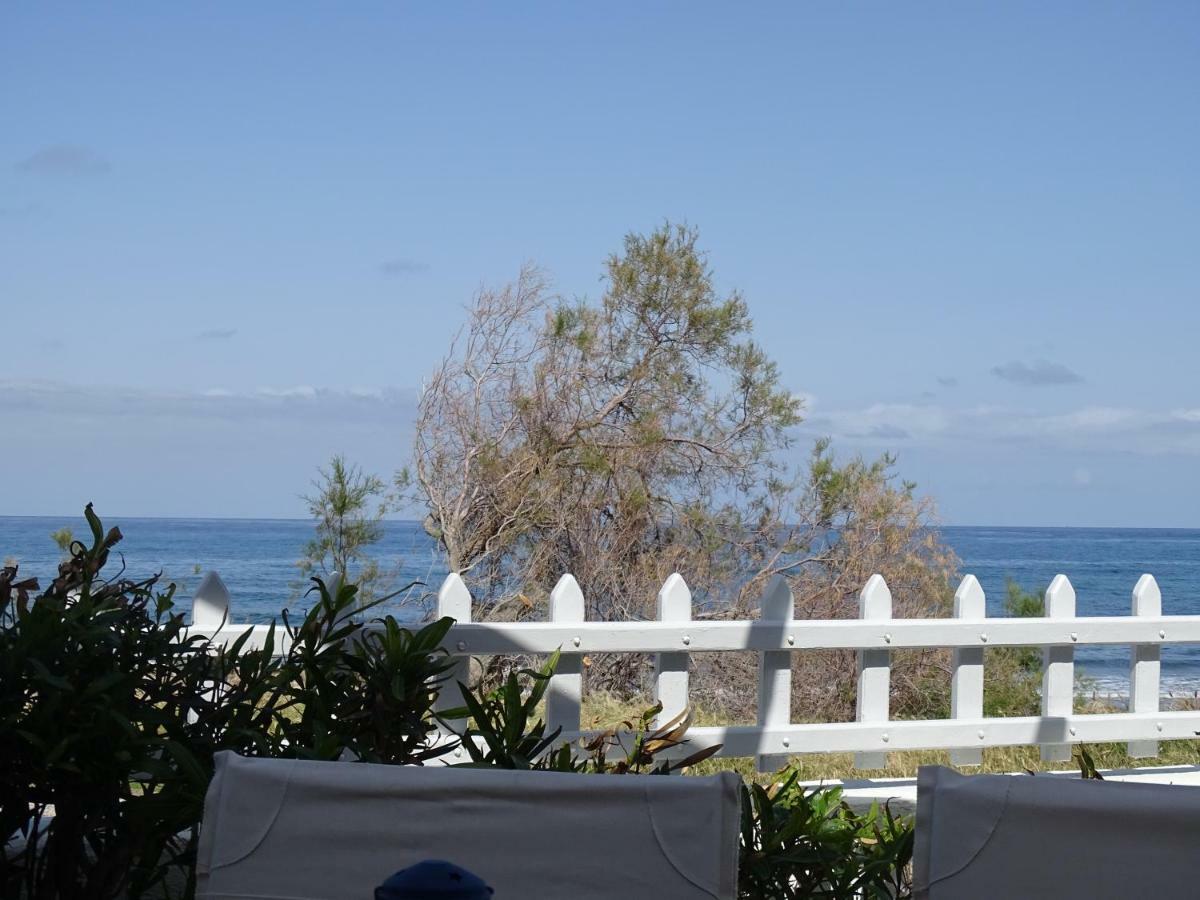 Nama Beach House Монолитос Экстерьер фото