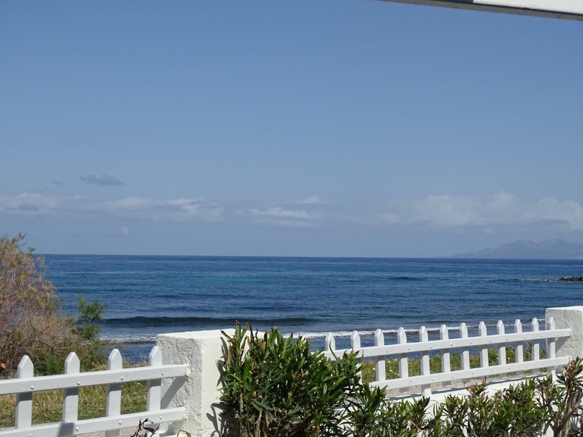 Nama Beach House Монолитос Экстерьер фото