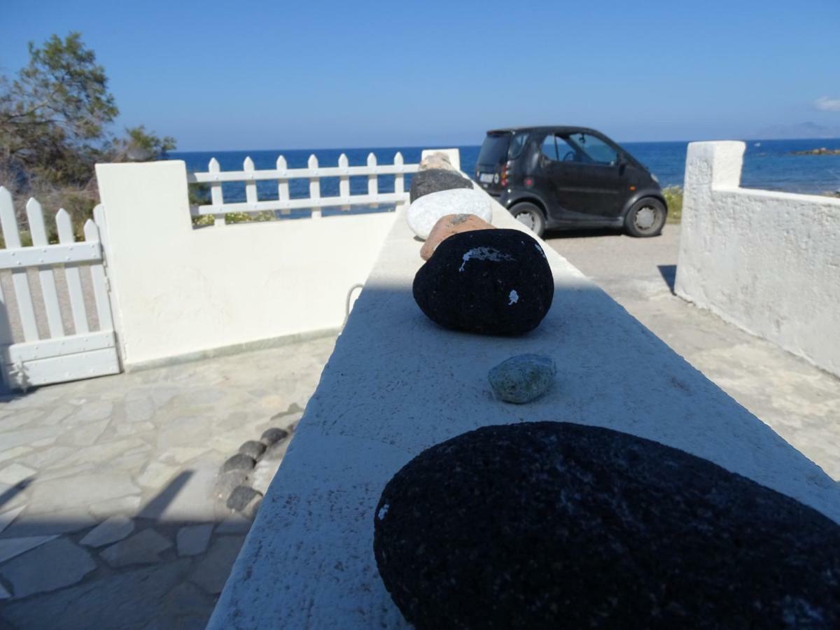 Nama Beach House Монолитос Экстерьер фото
